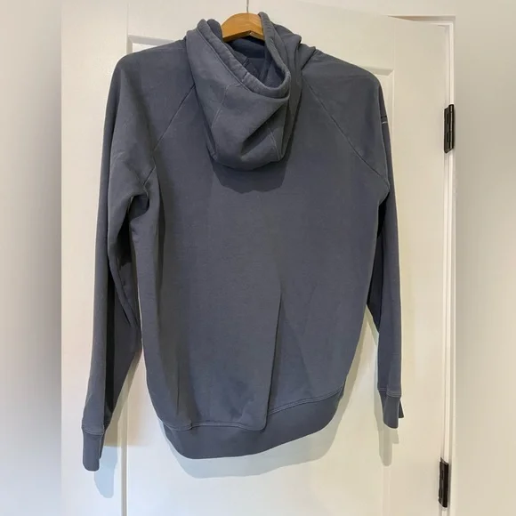 Under Armour Sweater - Picture 2 of 4